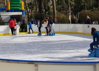 El Ayuntamiento de Ronda amplía los días de apertura de la pista de hielo