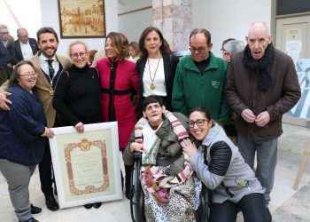 El Ayuntamiento de Arriate reconoce la labor de Asprodisis en el Día de San Valentín