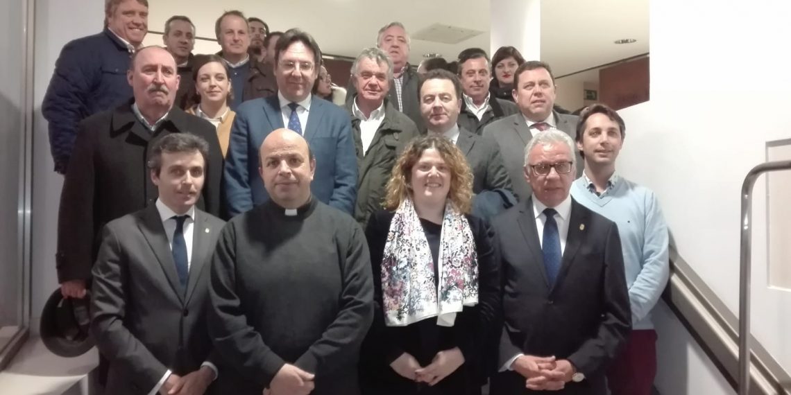 El Ayuntamiento y la Agrupación de Hermandades firman el acuerdo para abrir el nuevo Museo Cofrade