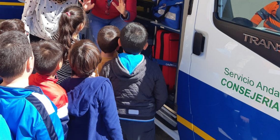 La Unidad de Gestión Clínica de Benaoján acoge una visita escolar de alumnos de educación infantil al centro de salud