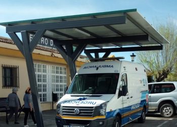 Finalizan las obras de mejora de los accesos al centro de salud de Cortes de la Frontera