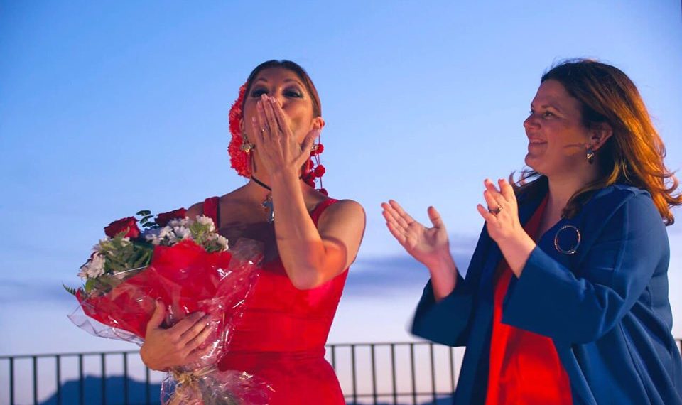 La cantante sevillana Joana Jiménez firma un brillante pregón que arranca los actos de ‘Ronda Romántica 2019’