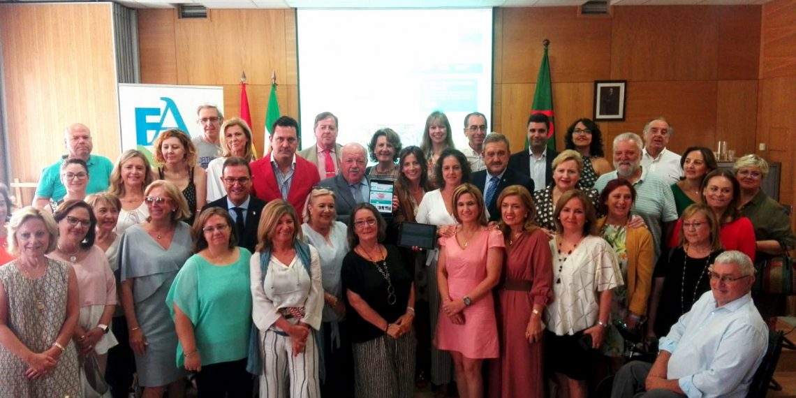 La Consejería de Salud y Familias pone  en funcionamiento la nueva plataforma  Web y la APP “Familias”