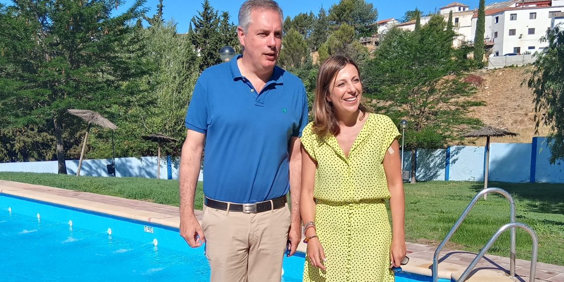 El Ayuntamiento abre la piscina de Padre Jesús con el anuncio de una nueva para el próximo verano