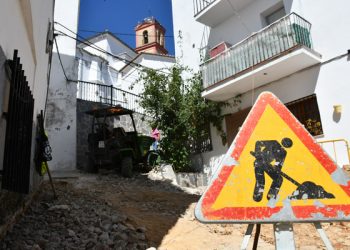 ALGATOCÍN INICIA OBRAS DE REMODELACIÓN DE CALLE LUNA Y BARRIO ALTO