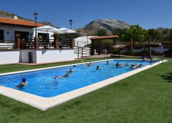 CARTAJIMA ABRE SU PISCINA E INICIA LA CAMPAÑA DE NATACIÓN 2019