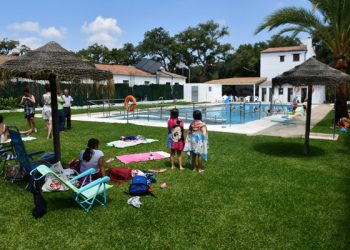 LA PISCINA MUNICIPAL DE GENALGUACIL, UN OASIS EN PLENA SERRANÍA