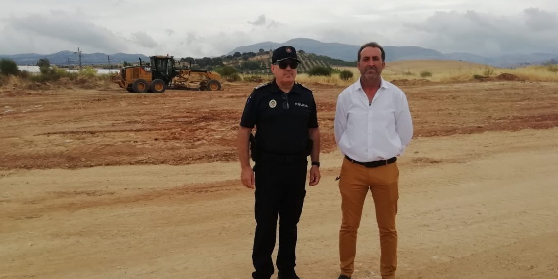 NUEVOS APARCAMIENTOS, REFUERZO EN LAS LÍNEAS DE AUTOBUSES URBANOS, TAXIS Y EL ‘TRENECITO’ PARA IR Y VENIR AL RECINTO FERIAL