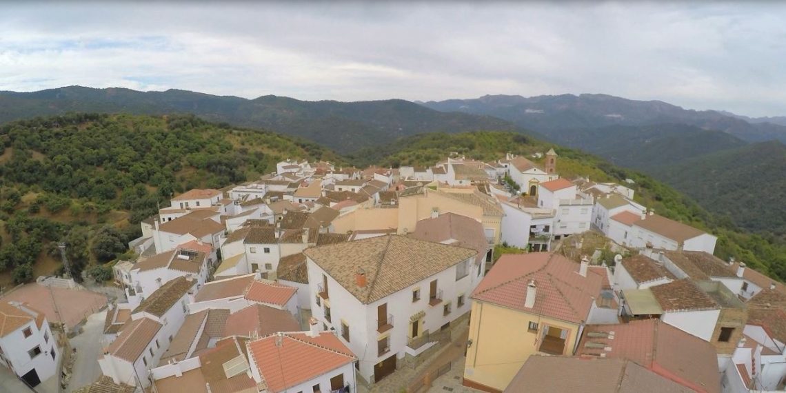 FARAJÁN MUESTRA SU VÍDEO PROMOCIONAL