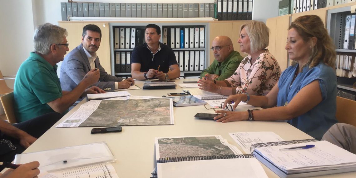 AYUNTAMIENTO Y DIPUTACIÓN FIJAN EL CALENDARIO DE LOS PRIMEROS TRÁMITES PARA EL PROYECTO DEL VIAL ALTERNATIVO