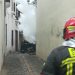 Policía Local y bomberos sofocan un incendio en  un  cuadro  eléctrico  que  ha  dejado  sin  luz a buena parte del casco histórico