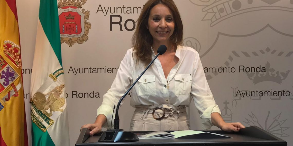 LA DELEGADA DE OBRAS Y FIESTAS ENUMERA LAS ACCIONES REALIZADAS EN EL BALANCE DE LOS PRIMEROS CIEN DÍAS DE LEGISLATURA