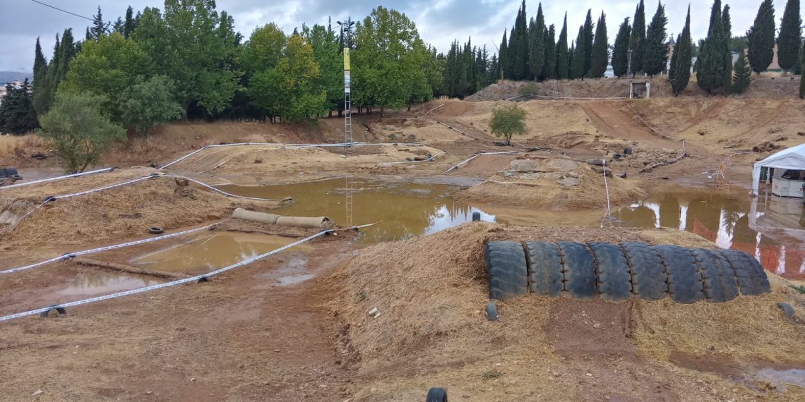 El intenso aguacero de esta pasada madrugada apenas provoca incidentes en Ronda