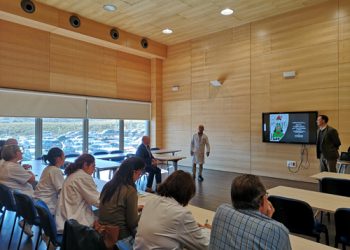 El Hospital de la Serranía de Ronda acoge una po-nencia sobre liderazgo transformador en las organi-zaciones sanitarias