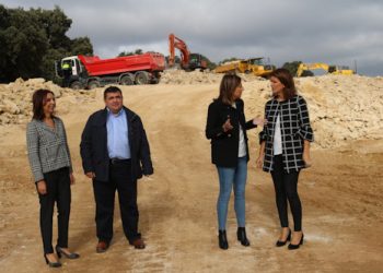 LA DELEGADA TERRITORIAL DE FOMENTO ANUNCIA QUE LA VARIANTE DE ARRIATE ESTARÁ FINALIZADA ANTES DEL VERANO DE 2020