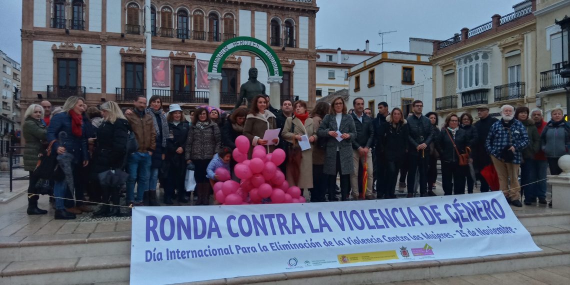 Ronda alza la voz contra la violencia machista