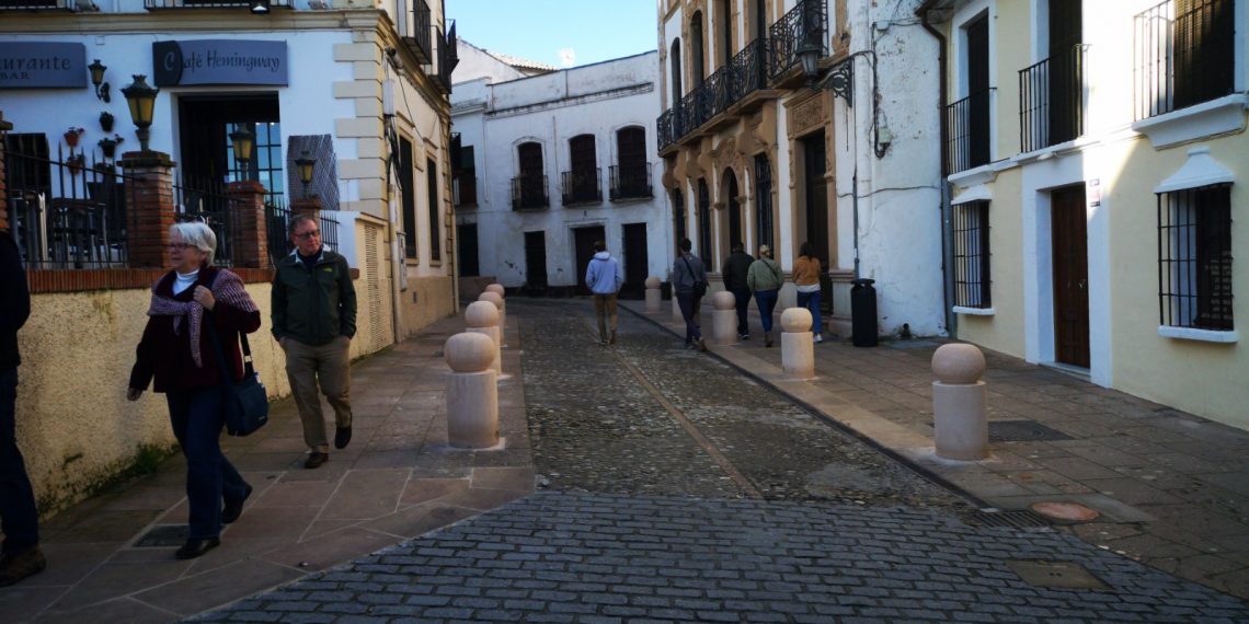 LAS OBRAS DE MEJORA EN LA CALLE TENORIO PROVOCARÁ CORTES EN LA CIRCULACIÓN POR LA ZONA A PARTIR DEL LUNES