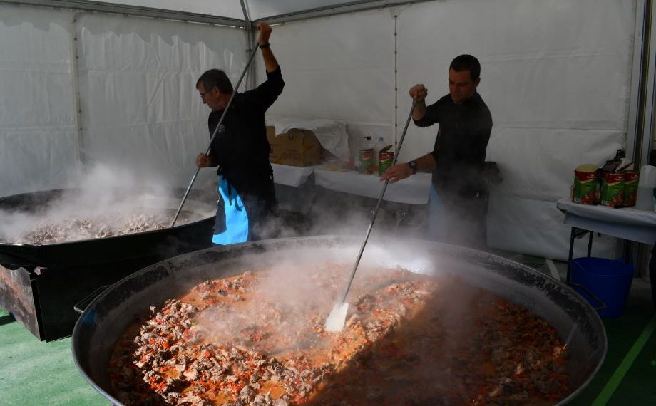 PARAUTA MULTIPLICÓ SU POBLACIÓN CON LA XII FIESTA DEL CONEJO