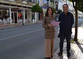 EL AYUNTAMIENTO COMIENZA UN PROYECTO DE MEJORA DE LA PAVIMENTACIÓN EN LA CALLE VIRGEN DE LA PAZ