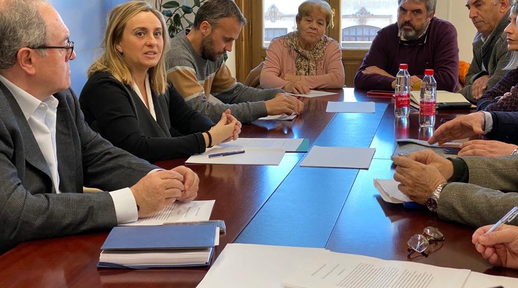 Marifrán Carazo se reúne con la Plataforma del Tren  Rural y pide un debate “serio y sereno” al Estado