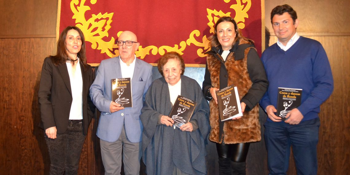 Presentado el libro sobre el origen y la historia de los Coros y Danzas de Ronda