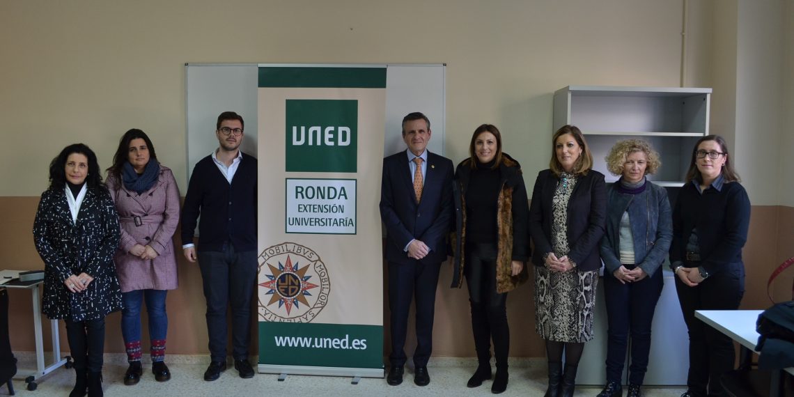 EL AYUNTAMIENTO INAUGURA EL NUEVO AULA DELEGADA DE LA UNED EN RONDA