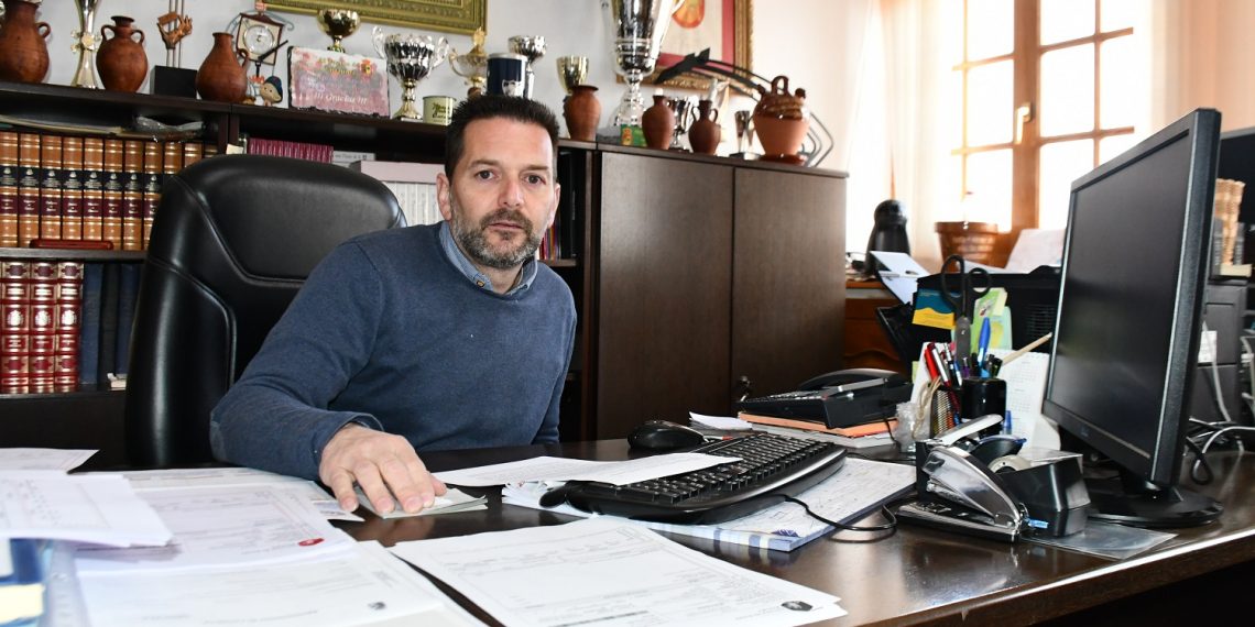 CARTAJIMA EXIGE AYUDAS PARA COMBATIR A LA AVISPILLA DEL CASTAÑO