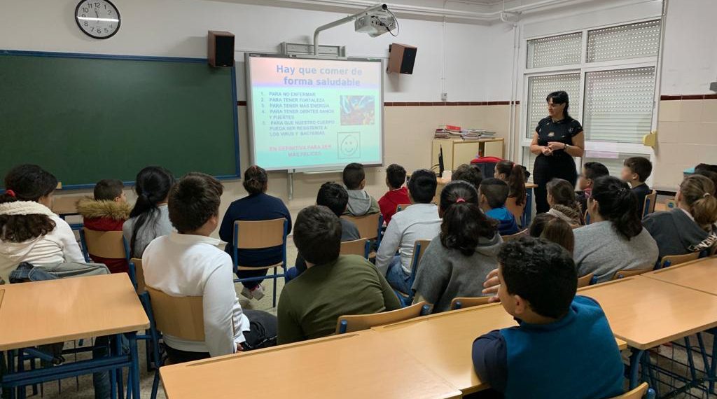 La Unidad de Salud Pública del Área Sanitaria Serranía de Málaga realiza un taller sobre desayunos saludables