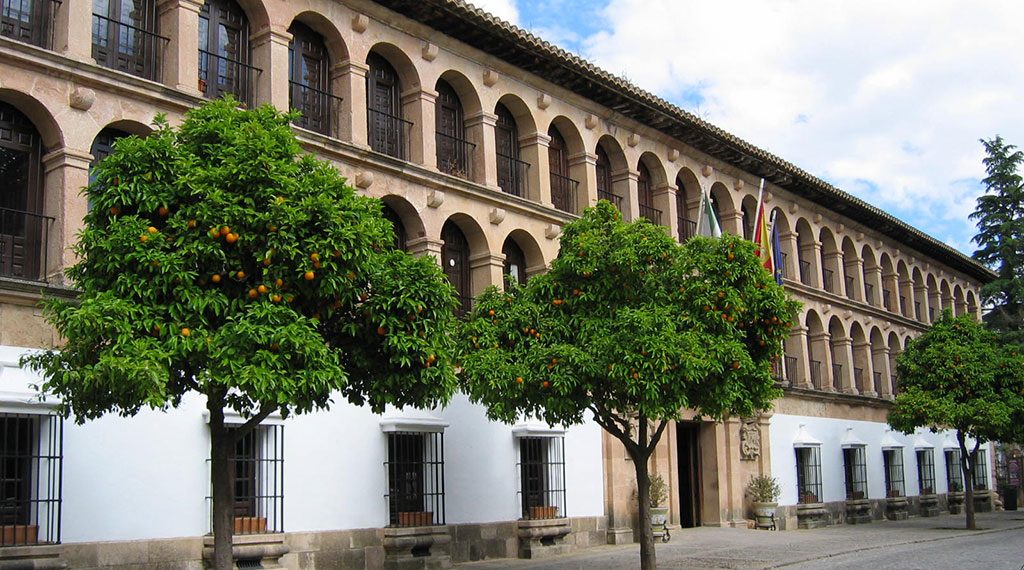 El Ayuntamiento refuerza la atención a las personas más vulnerables durante la crisis sanitaria