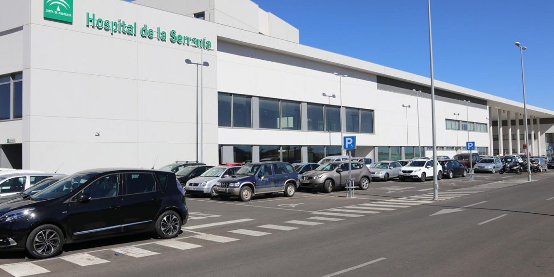 Fallece en el Hospital de la Serranía el turista estadounidense diagnosticado con COVID-19