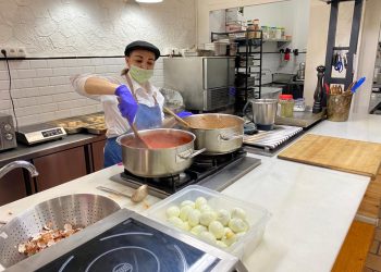 EL SERVICIO DE COMEDOR SOCIAL, DEL QUE SE BENEFICIAN 50 FAMILIAS RONDEÑAS, SE OFRECERÁ EN ‘EL GOLIMBREO’ DESDE EL LUNES