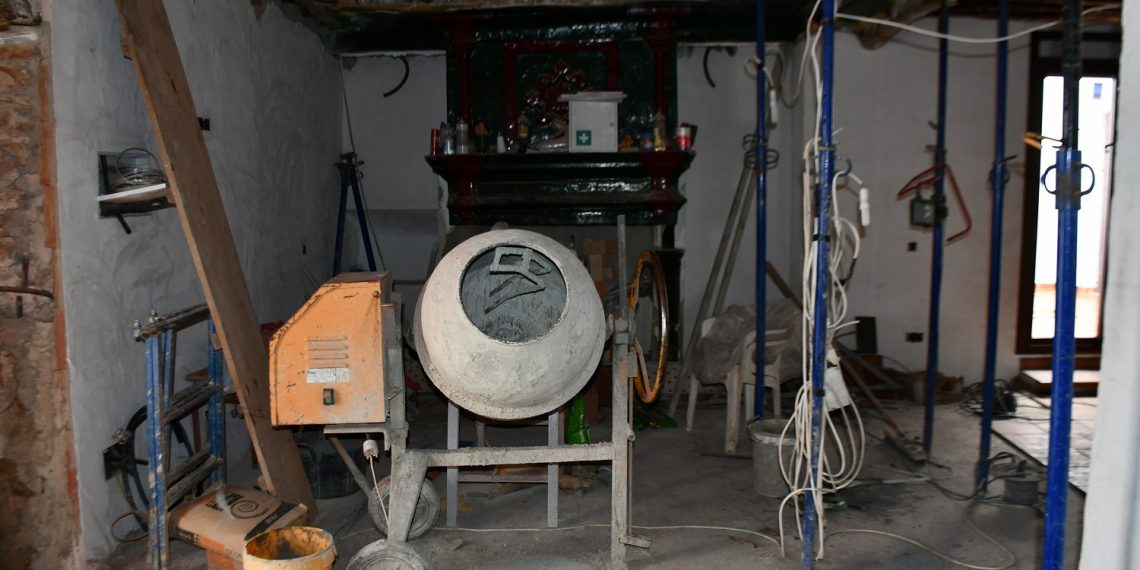 CARTAJIMA REANUDA LOS TRABAJOS DE ADECUACIÓN DE UN INMUEBLE MUNICIPAL