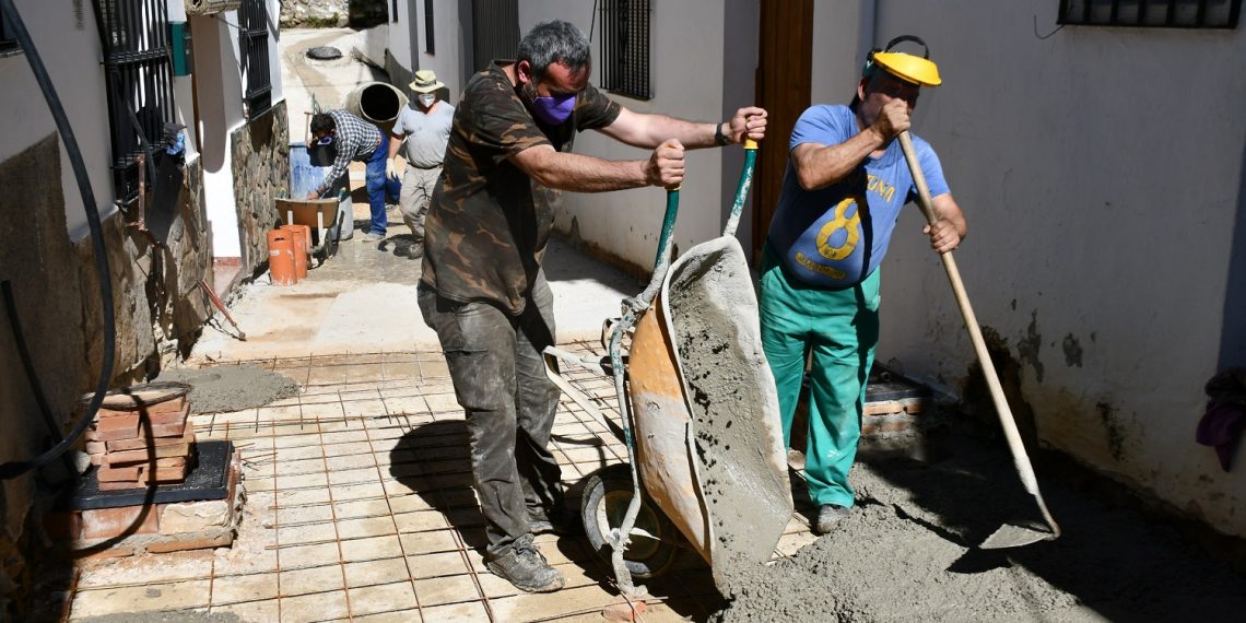 JUBRIQUE REANUDA EL PROYECTO DE REURBANIZACIÓN DE CALLE MOLINO