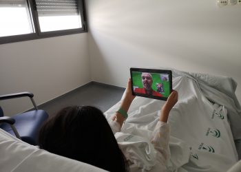 El mago Luigi Ludus ofrece un espectáculo virtual a los menores ingresados en el Hospital de la Serranía de Ronda