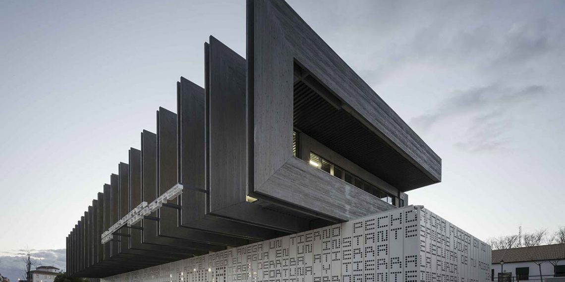 LA BIBLIOTECA COMARCAL ‘ADOLFO SUÁREZ’ RECUPERA SU HORARIO DE MAÑANA Y TARDE DESDE ESTE LUNES DÍA 22