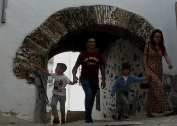 JUBRIQUE, PARAÍSO DE CAL Y CALMA