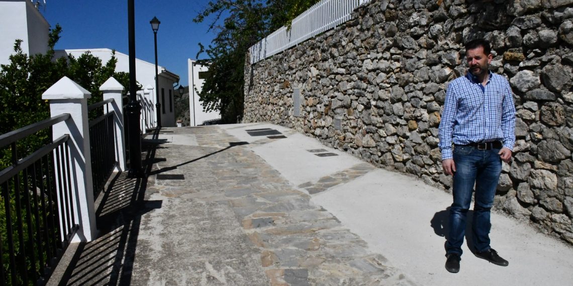 CARTAJIMA FINALIZA LA MEJORA DE INSTALACIONES EN CALLE BANDOLERO ANDRÉS GARCÍA