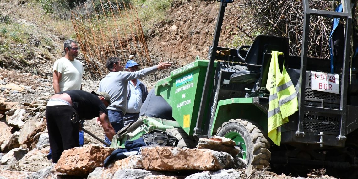 ALGATOCÍN REALIZA MEJORAS EN EL CAMINO DE ACCESO A ‘LAS PILAS’