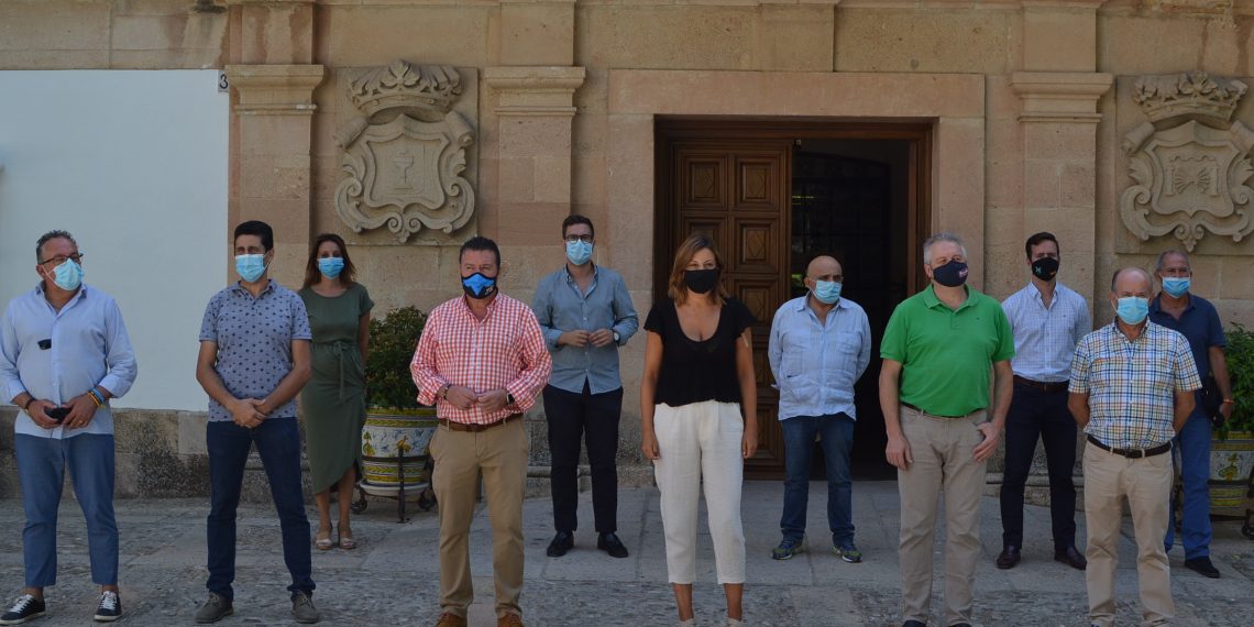 Alcaldes del PP de la serranía muestran su malestar con el Gobierno Central por disponer del superavit de los ayuntamientos