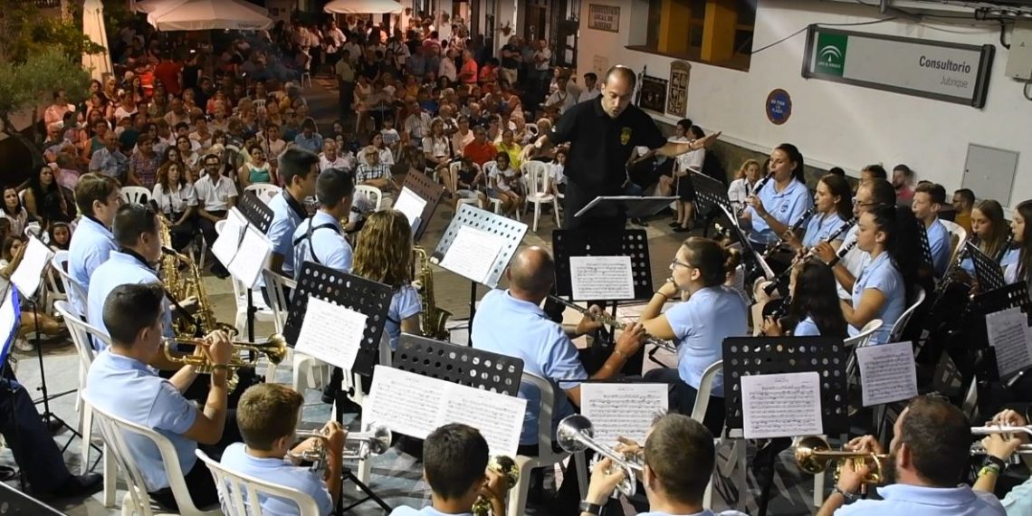 JUBRIQUE REMEMORA SU NOCHE DEL PASODOBLE