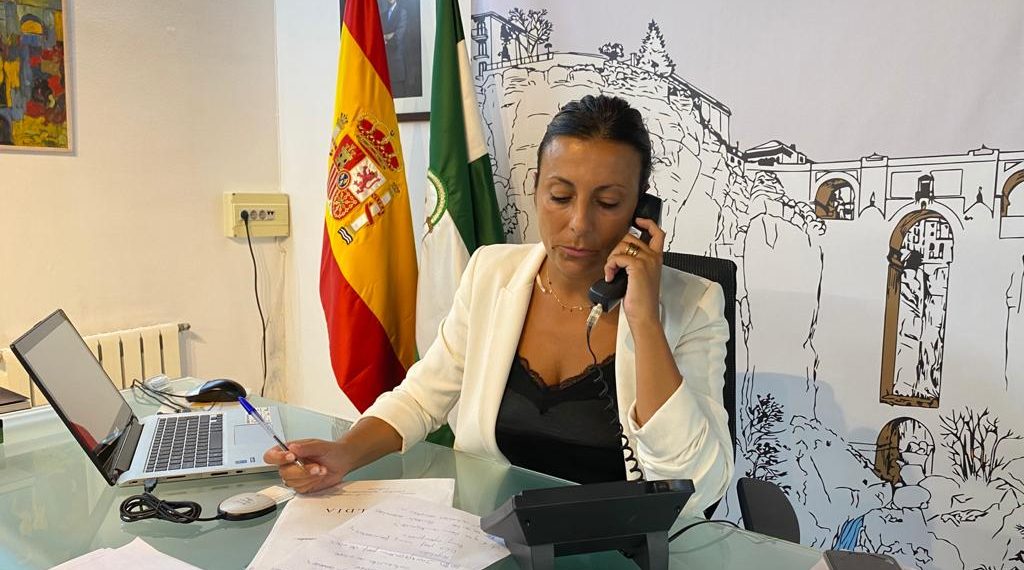 LA ALCALDESA INFORMA SOBRE LAS ACCIONES REALIZADAS ANTE EL CIERRE DE LA UCI DEL HOSPITAL DE RONDA