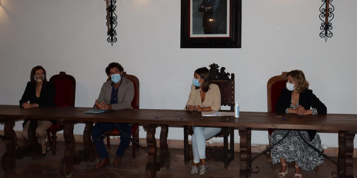 QUINCE ASOCIACIONES RONDEÑAS RECIBIRÁN UN TOTAL DE 125.000 EUROS EN AYUDAS POR PARTE DEL AYUNTAMIENTO