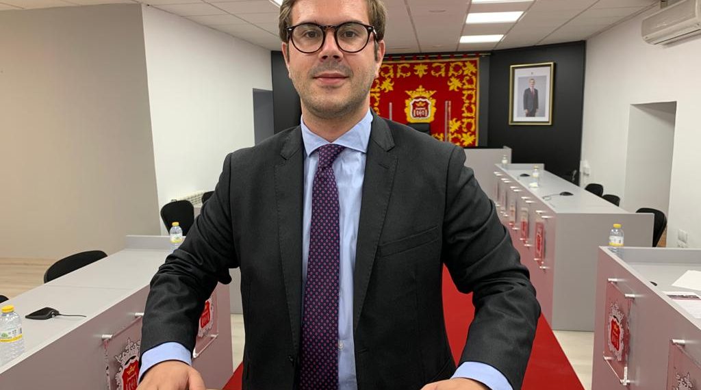 EDUCACIÓN ANUNCIA LA APERTURA DE UNA OFICINA PARA AYUDAR EN LAS INSCRIPCIONES DEL CURSO DE ACCESO A MAYORES DE 25 AÑOS