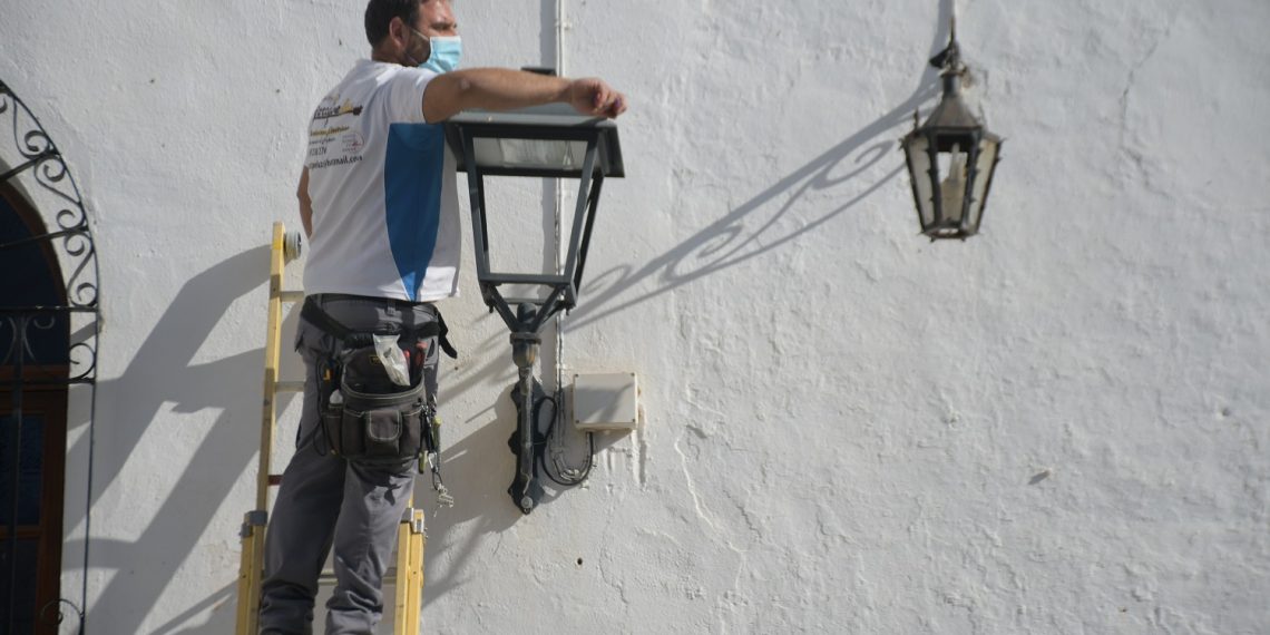 JUBRIQUE ULTIMA LA RENOVACIÓN DEL 100% DE SU ALUMBRADO PÚBLICO