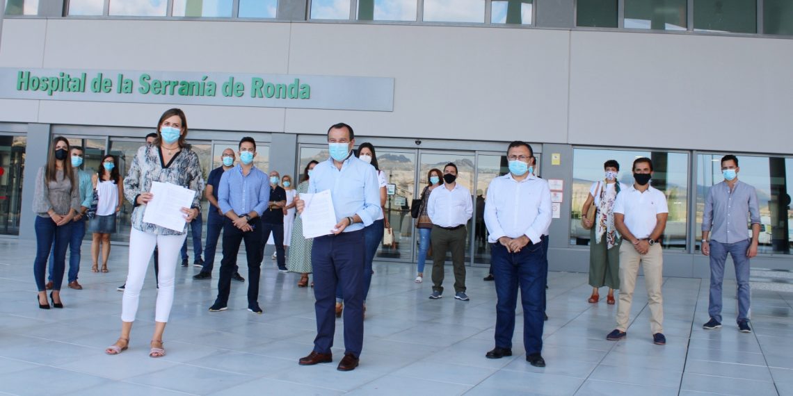 Alcaldes y portavoces socialistas exigen la apertura a pleno rendimiento de la UCI del Hospital de Ronda