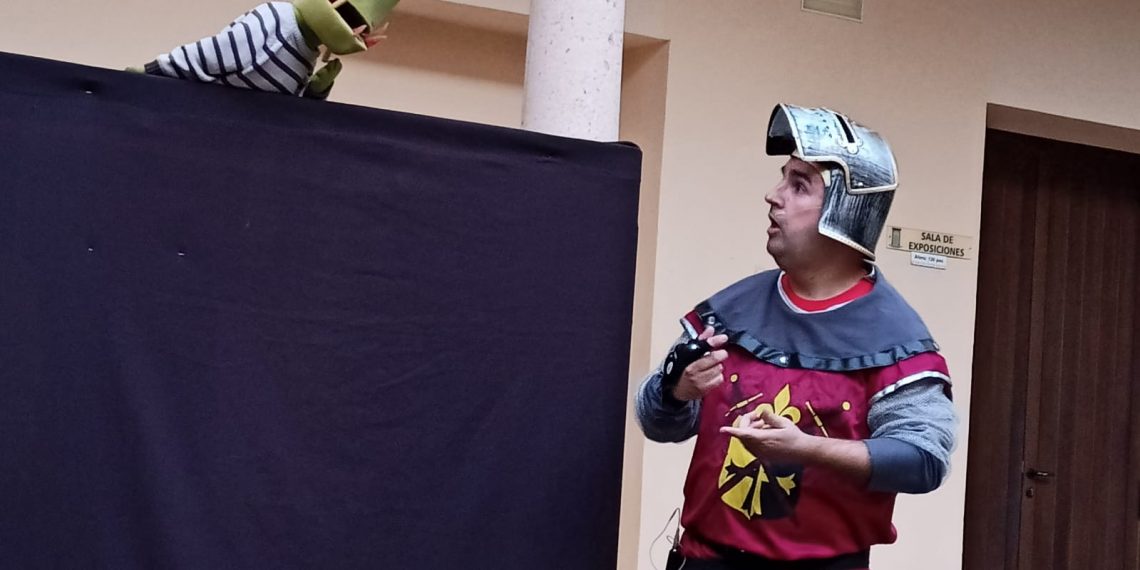 LA DELEGACIÓN DE CULTURA Y ‘ANDÉN MÁGICO’ CELEBRAN HALLOWEEN CON ‘EL LIBRO MÁGICO DE LOS MONSTRUOS’