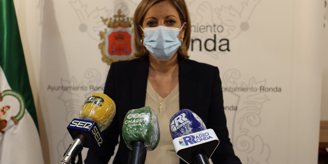 EL AYUNTAMIENTO ANUNCIA LA LICITACIÓN DE LAS OBRAS EN EL I.E.S. ‘RODRÍGUEZ DELGADO’ PARA LA NUEVA ESTACIÓN DE AUTOBUSES