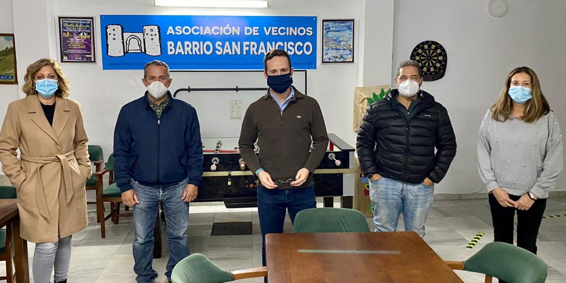 EL AYUNTAMIENTO MANTIENE UNA REUNIÓN CON LA ASOCIACIÓN DE VECINOS DEL BARRIO DE SAN FRANCISCO