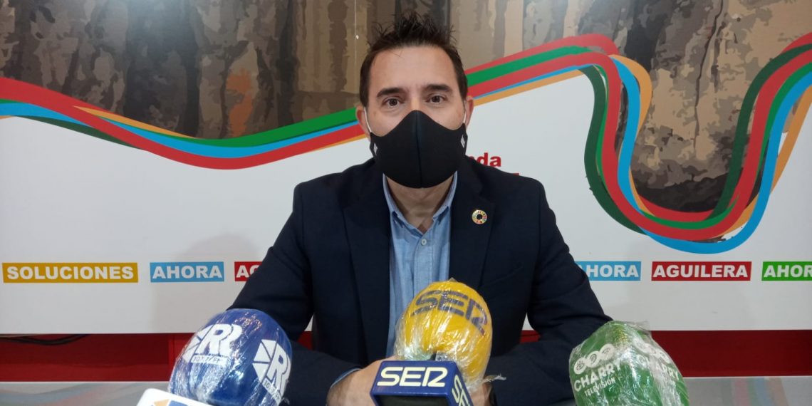 El PSOE acusa a los gobiernos del PP de falta de apoyo a los empresarios y a la ciudad de Ronda