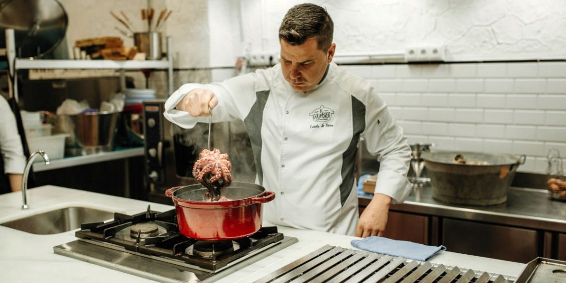 La Escuela de Cocina El Golimbreo ofrecerá menús navideños gratuitos a personas es riesgo de exclusión social